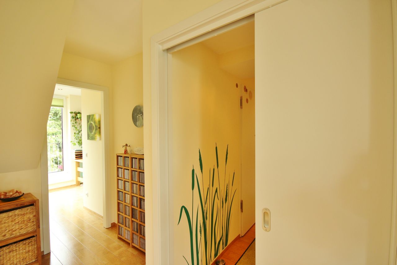 Ihr neues Zuhause mit Blick auf die Berge – stilvolle Eigentumswohnung in Essen